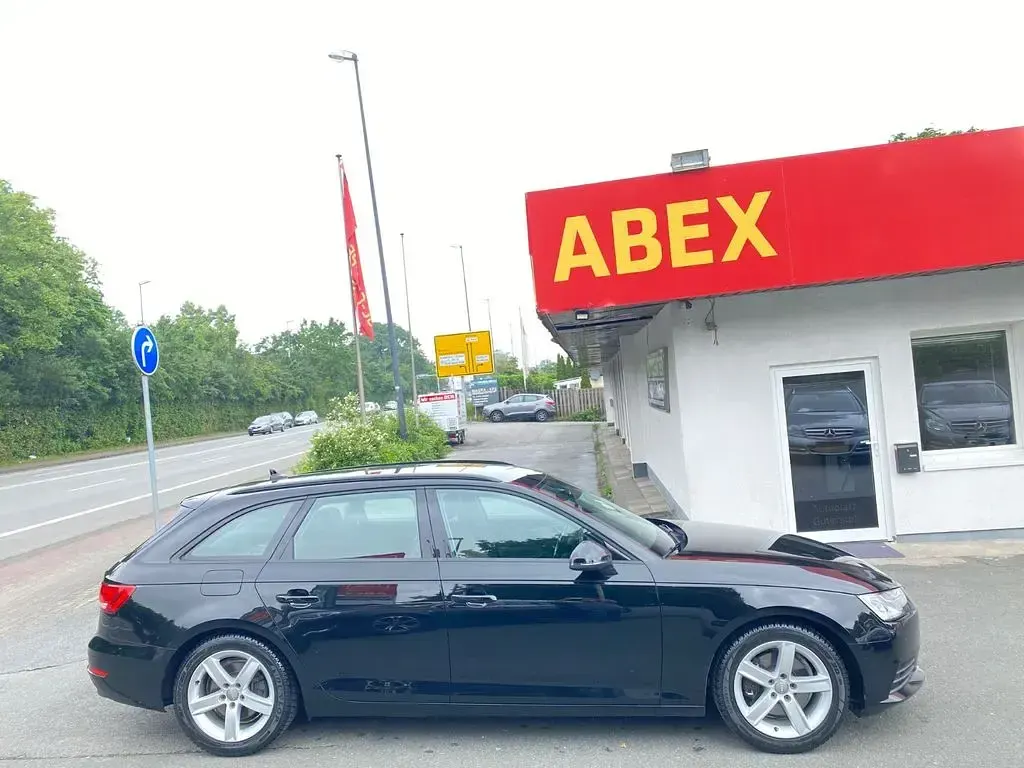 Gebraucht Audi A4 Design 150 PS (110 kW) 2016 Schwarz Kombi