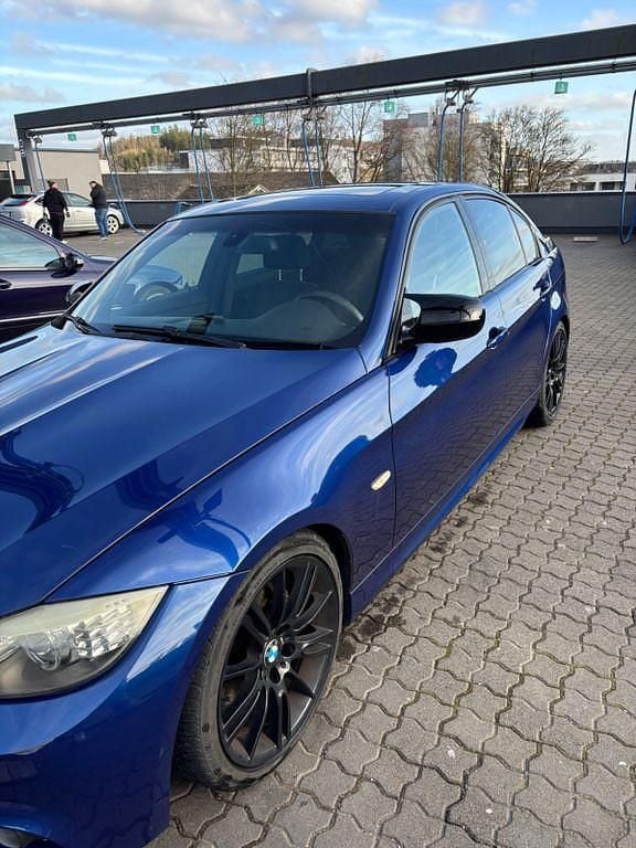 Gebraucht BMW 325 Shadowline 218 PS (160 kW) 2009 Blau Limousine