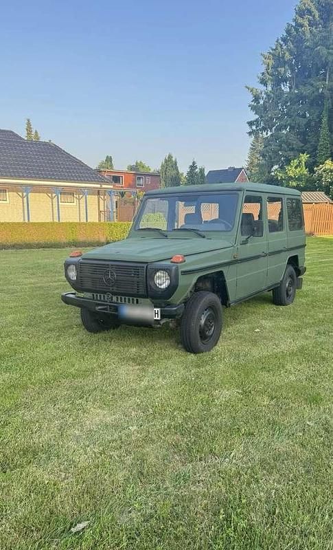 Grün Gebraucht 1991 Mercedes G300 SUV | 28.500 € - Bild 1/4