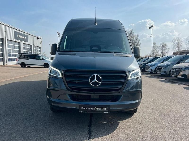 Gebraucht Mercedes Sprinter 190 PS (139 kW) 2025 Tenoritgrau metallic Van