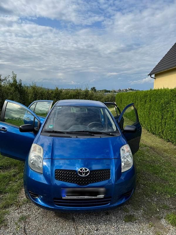 Blau Gebraucht 2008 Toyota Yaris Cool Kleinwagen | 2.900 € (Guter Preis) - Bild 1/4