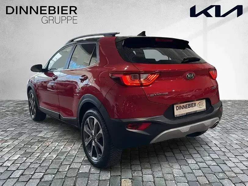 Używany Kia Stonic 120 KM (88 kW) 2020 Czerwony SUV