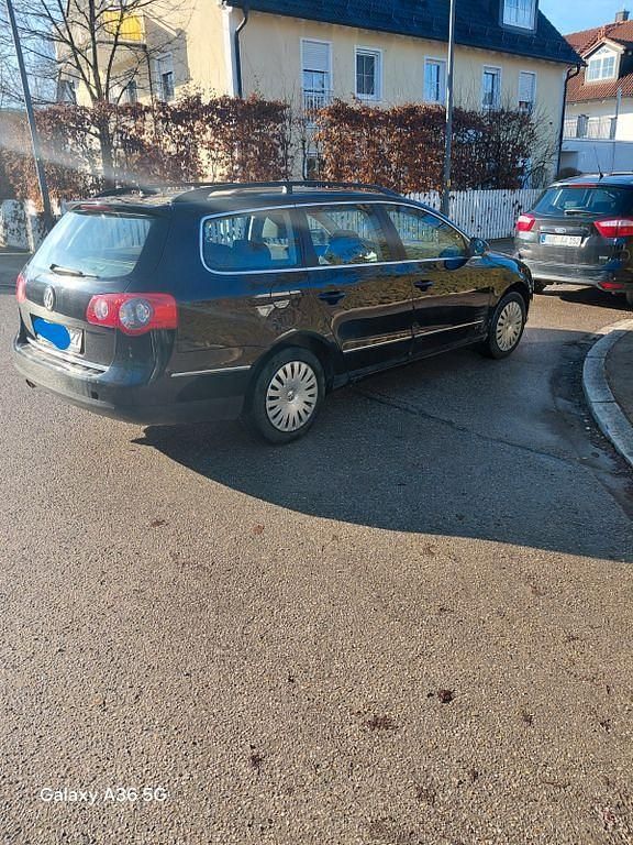 Gebraucht VW Passat Comfortline 122 PS (89 kW) 2009 Schwarz Limousine