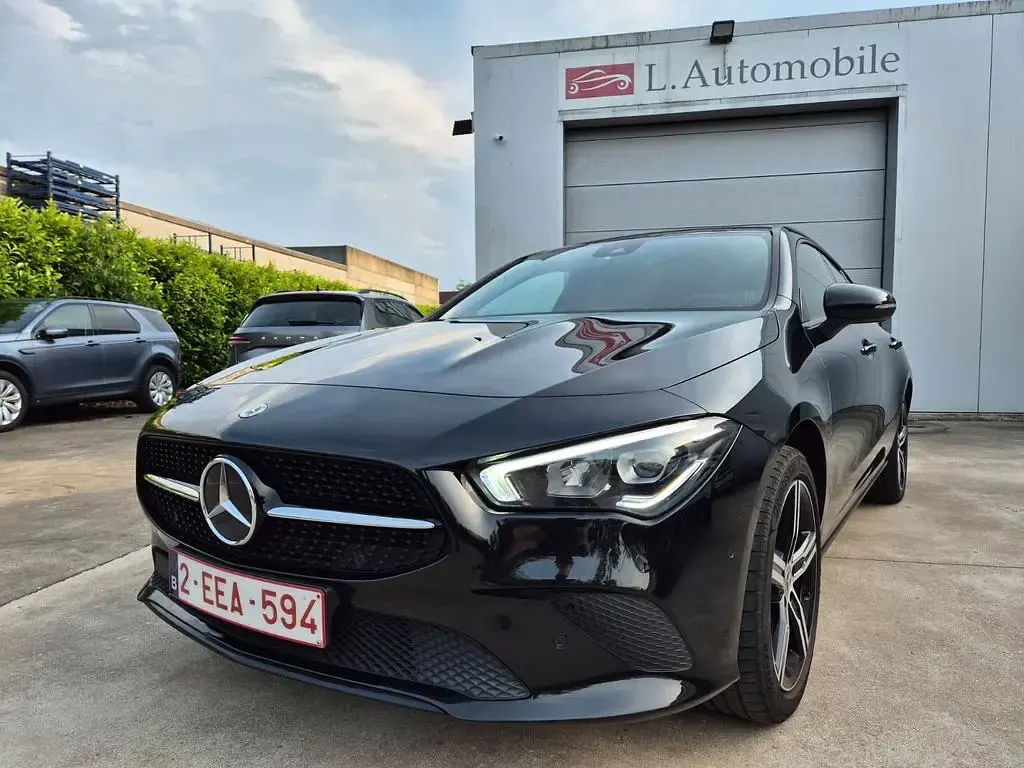 Gebraucht Mercedes CLA250e 218 PS (160 kW) 2023 Schwarz Coupé