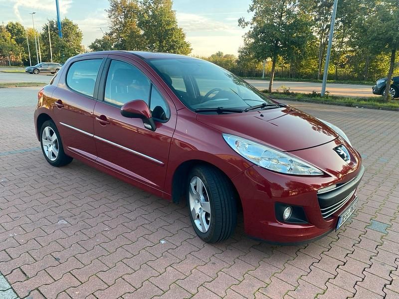 Rot Gebraucht 2011 Peugeot 207 Sport Kleinwagen | 2.850 € (Superpreis) - Bild 1/4