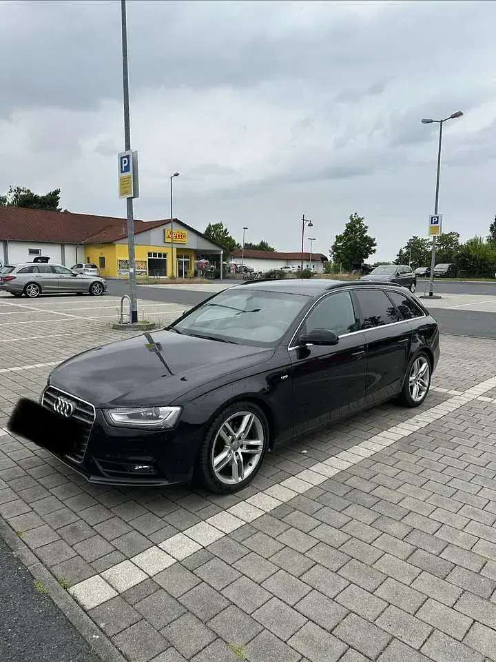 Gebraucht Audi A4 S-Line 177 PS (130 kW) 2012 Schwarz Kombi