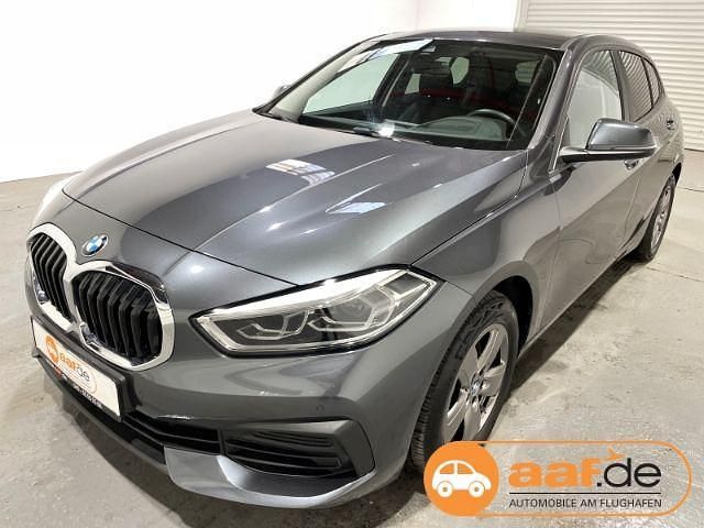 Grau Gebraucht 2021 BMW 118 Advantage Kleinwagen | 25.950 € (Fairer Preis) - Bild 1/4