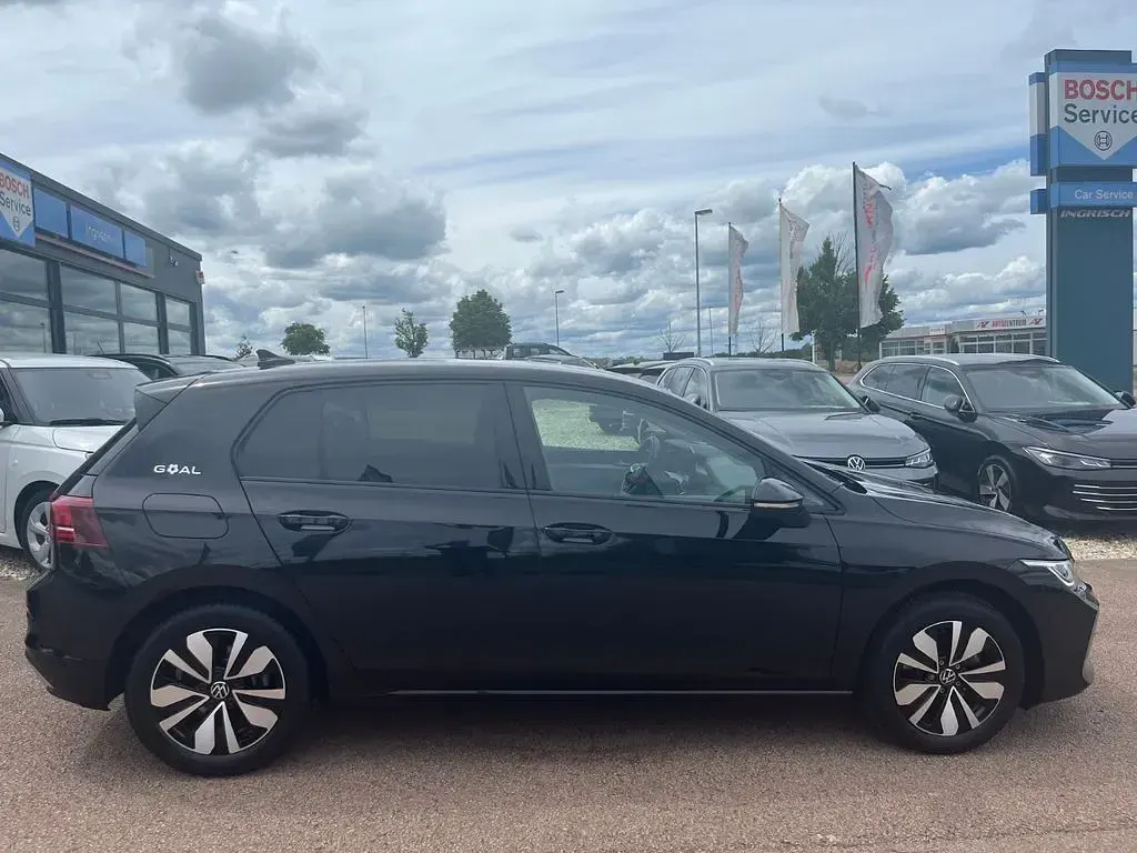 Gebraucht VW Golf VIII Edition 150 PS (110 kW) 2025 Schwarz Limousine