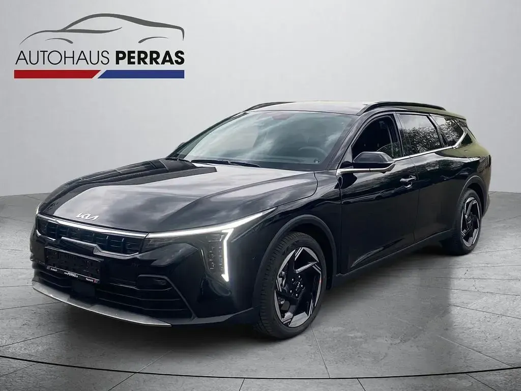 Neu Kia K4 150 PS (110 kW) 2026 Auroraschwarz Kombi
