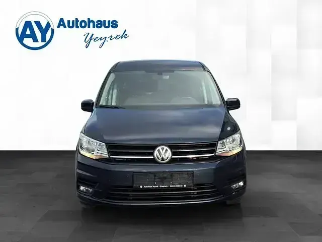 Usata VW Caddy 150 CV (110 kW) 2018 Blu Monovolume