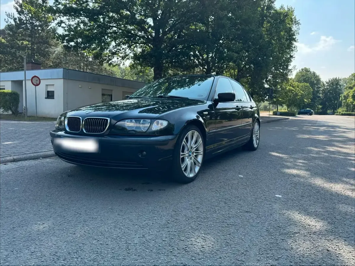 Gebraucht BMW 325 192 PS (141 kW) 2003 Schwarz Limousine