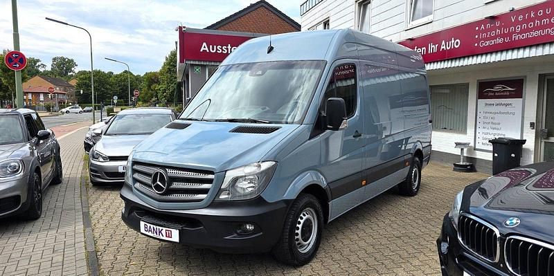 Blau Gebraucht 2018 Mercedes Sprinter Van | 10.900 € (Etwas zu teuer) - Bild 1/4