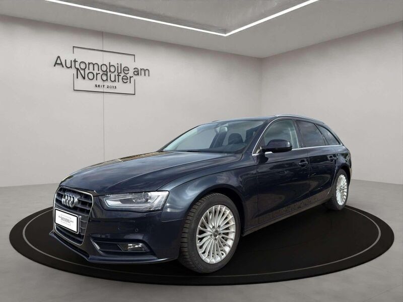 Mondscheinblau metallic Gebraucht 2013 Audi A4 Sport Kombi | 12.790 € (Fairer Preis) - Bild 1/4