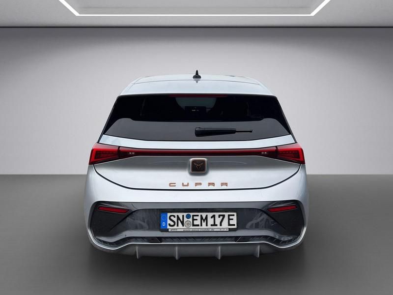 Second-hand Cupra Born 169 kW (231 CP) 2023 Andere farbe Hatchback