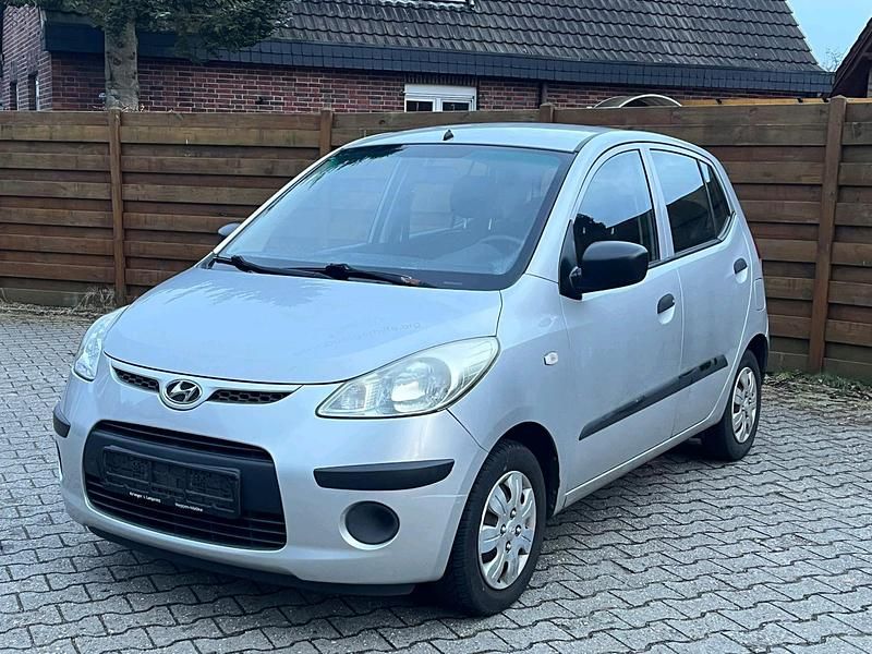 Gebraucht Hyundai i10 70 PS (51 kW) 2008 Silber Kleinwagen