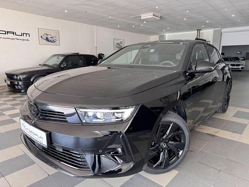 Gebraucht Opel Astra 131 PS (96 kW) 2024 Schwarz Limousine