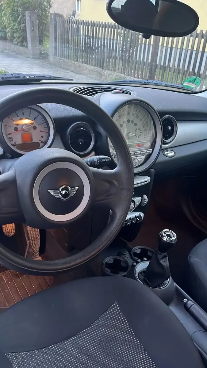 Gebraucht Mini Cooper 68 PS (50 kW) 2010 Silber Kleinwagen