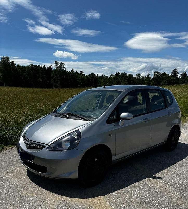 Silber Gebraucht 2006 Honda Jazz Kleinwagen | 1.700 € (Guter Preis) - Bild 1/4