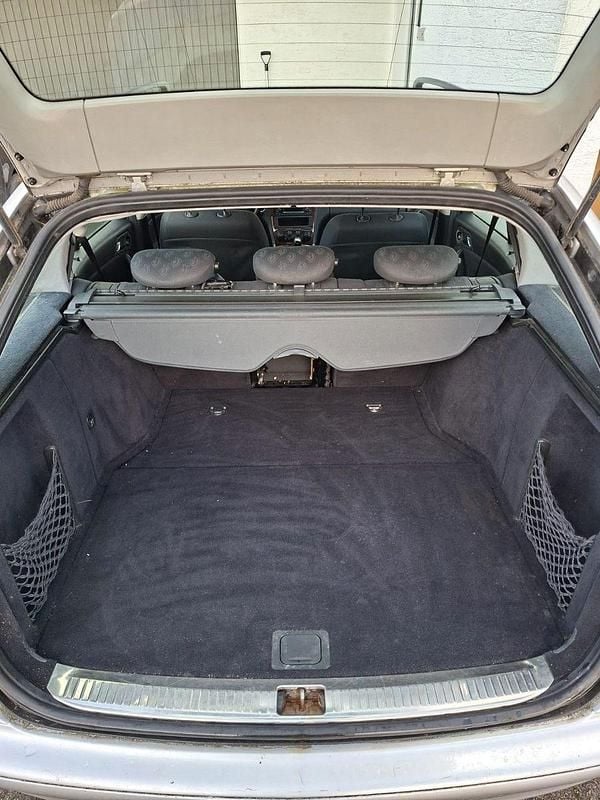Gebraucht Mercedes C270 170 PS (125 kW) 2003 Silber Kombi