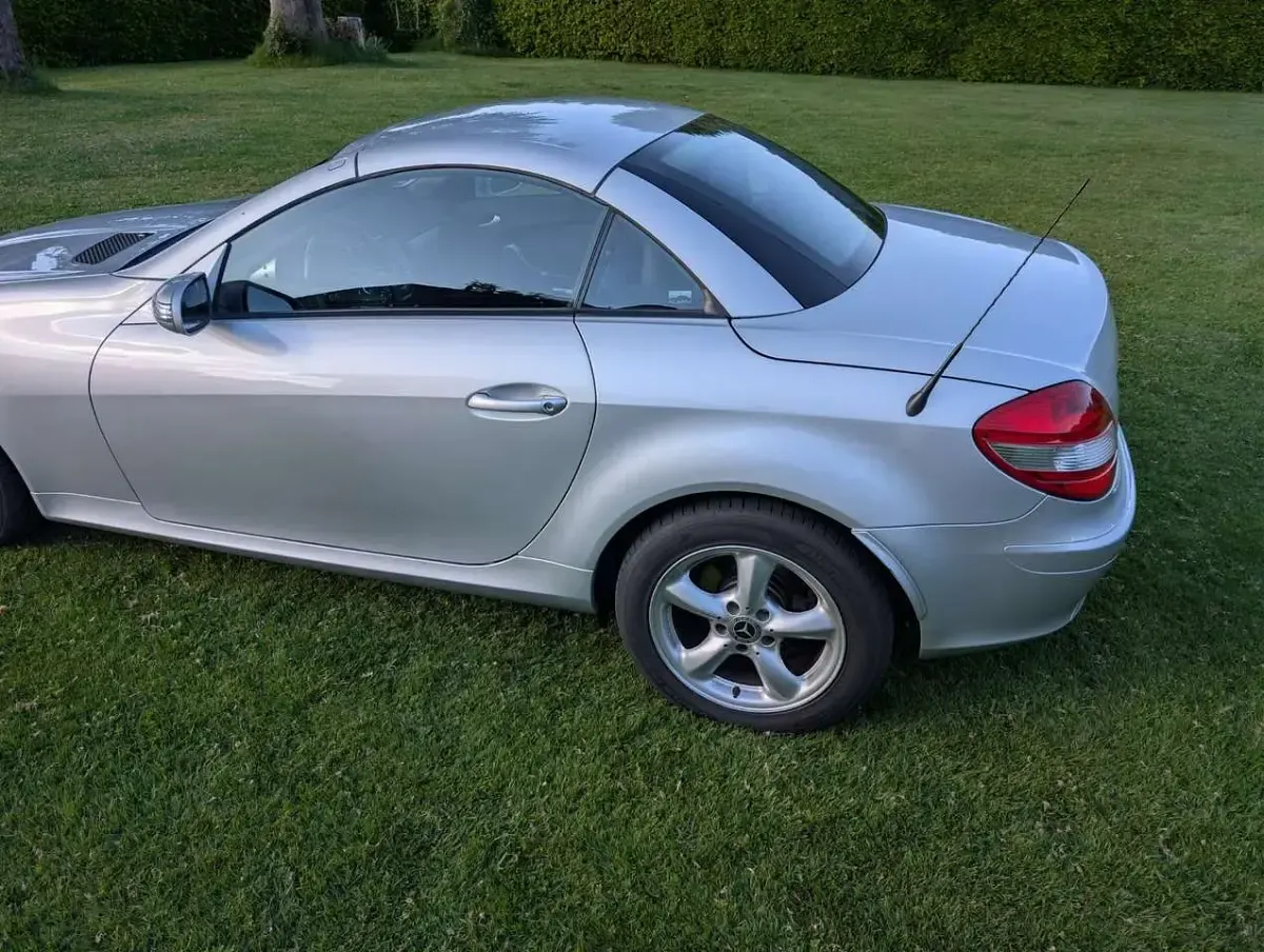 Gebraucht Mercedes SLK280 231 PS (169 kW) 2005 Grau Cabrio