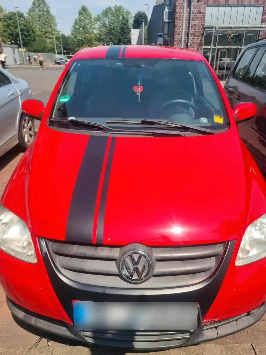 Gebraucht VW Fox 65 PS (47 kW) 2009 Rot Kleinwagen