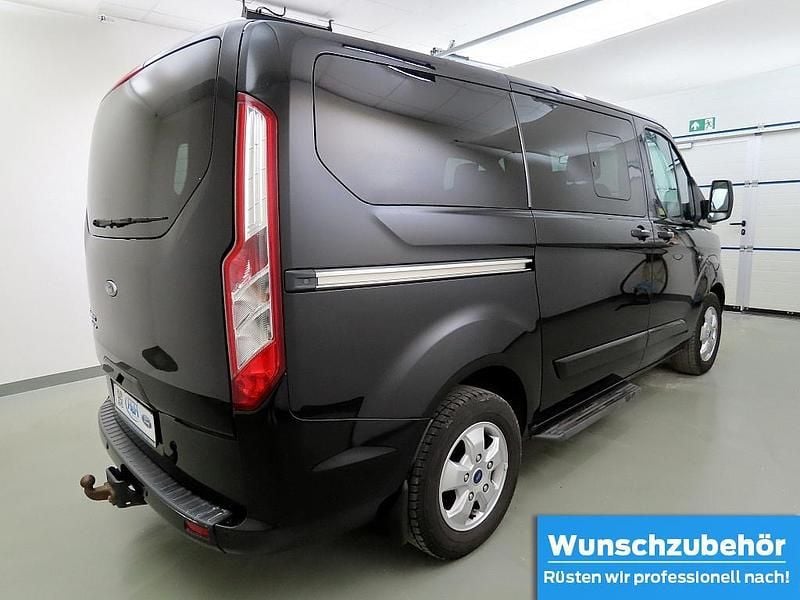 Gebraucht Ford Tourneo Custom Titanium 2017 Iridiumschwarz metallic Van