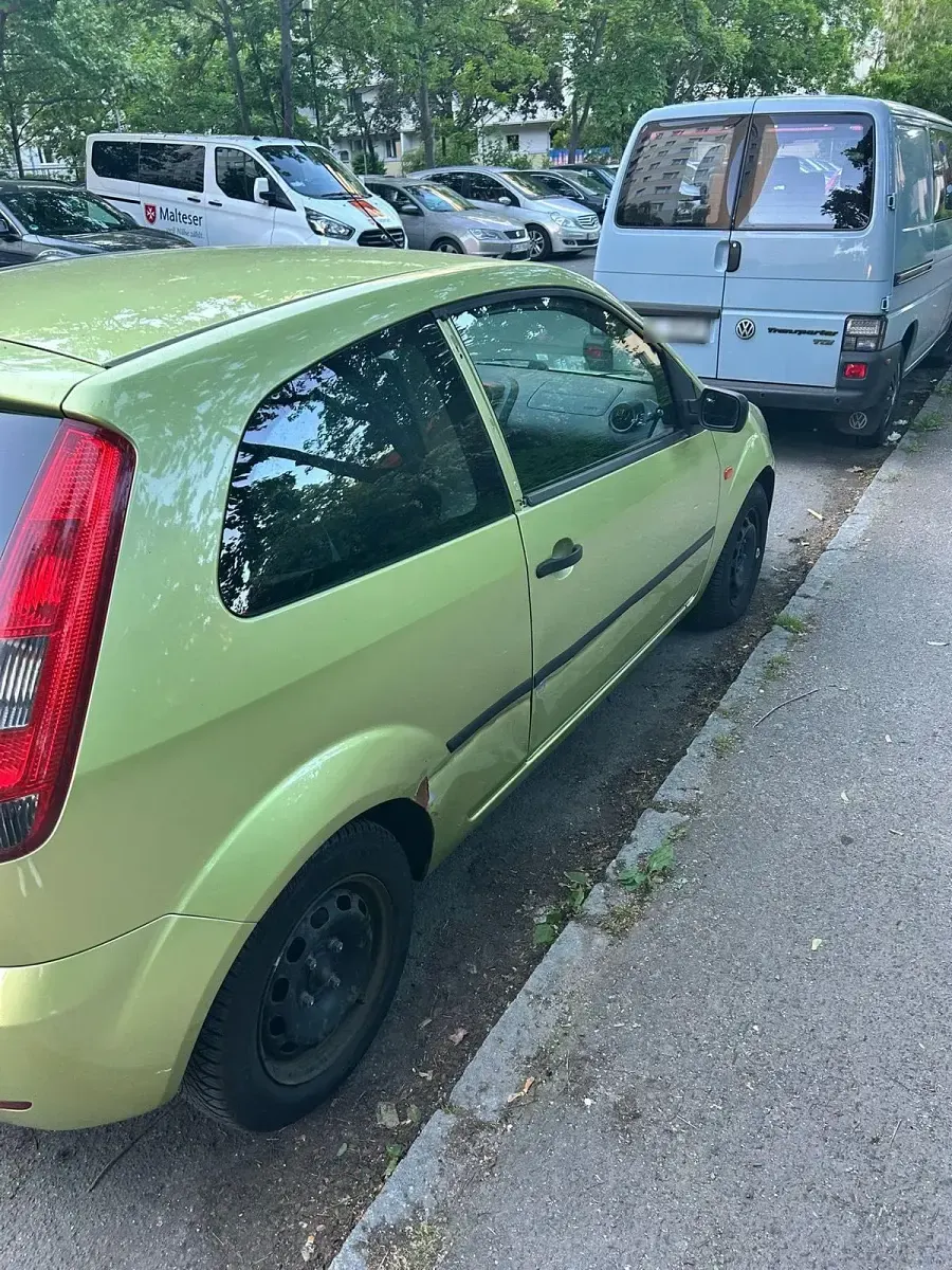 Gebraucht Ford Fiesta 60 PS (44 kW) 2005 Grün Kleinwagen