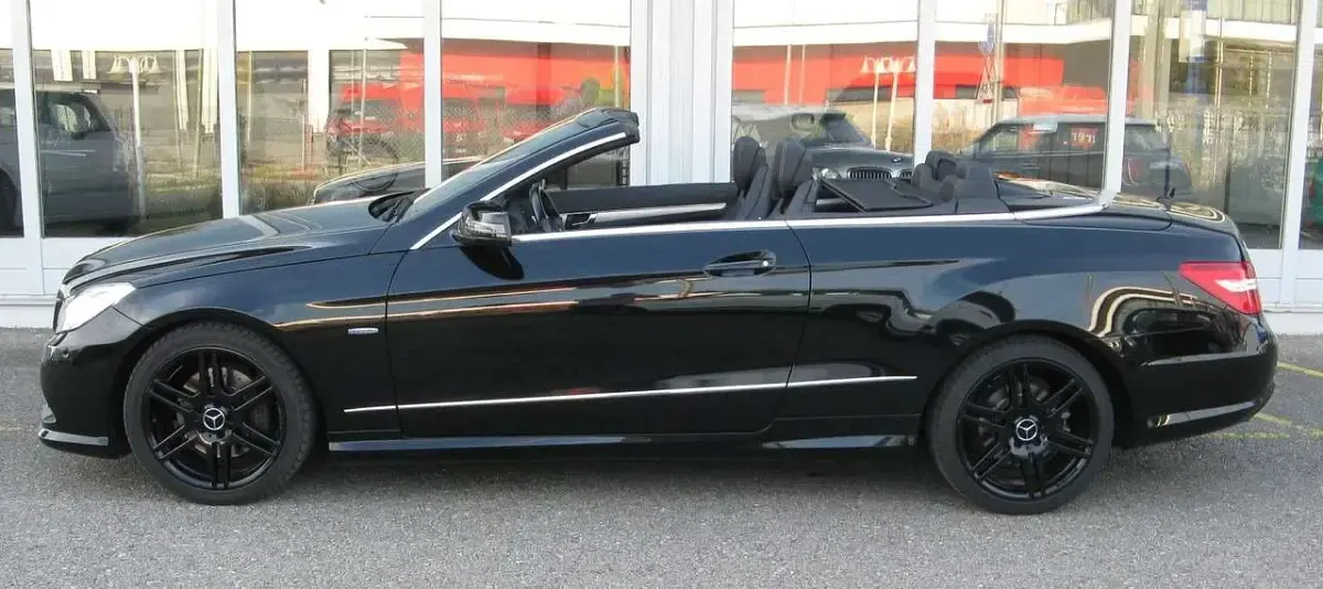 Gebraucht Mercedes E350 Sport 292 PS (214 kW) 2010 Obsidianschwarz  metalliclack Cabrio
