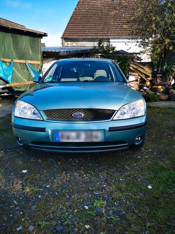 Blau Gebraucht 2001 Ford Mondeo Ghia Limousine | 1.800 € (Fairer Preis) - Bild 1/4