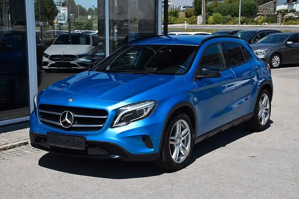 Gebraucht Mercedes GLA180 Urban 109 PS (80 kW) 2015 Blau SUV