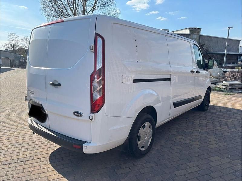 Usata Ford Transit Custom 107 CV (78 kW) 2020 Bianco Monovolume