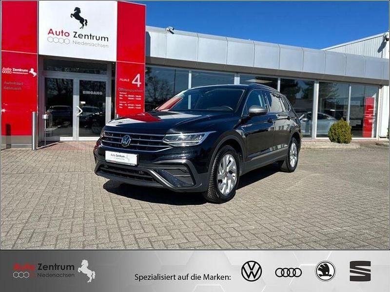 Gebraucht VW Tiguan Allspace 193 PS (141 kW) 2024 Deep black pearlescent SUV