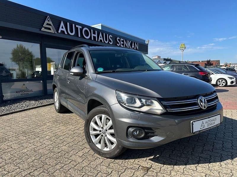 Grau Gebraucht 2012 VW Tiguan Track & Field SUV | 3.390 € (Superpreis) - Bild 1/4