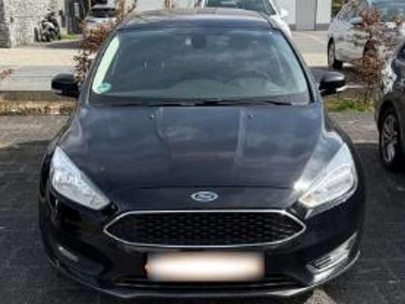 Usata Ford Focus 95 CV (69 kW) 2017 Nero Berlina