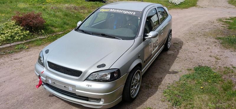 Silber Gebraucht 2000 Opel Astra OPC Kleinwagen | 9.500 € - Bild 1/4
