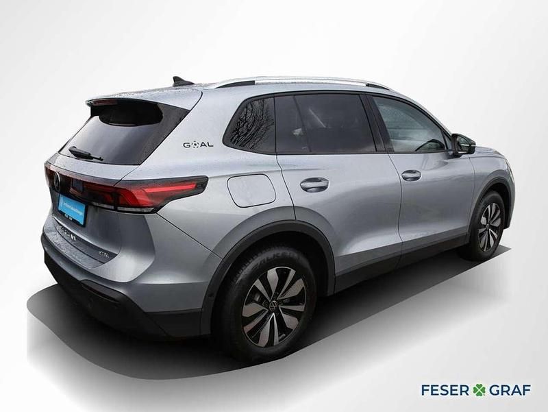Gebraucht VW Tiguan Goal 150 PS (110 kW) 2025 Oyster silver SUV