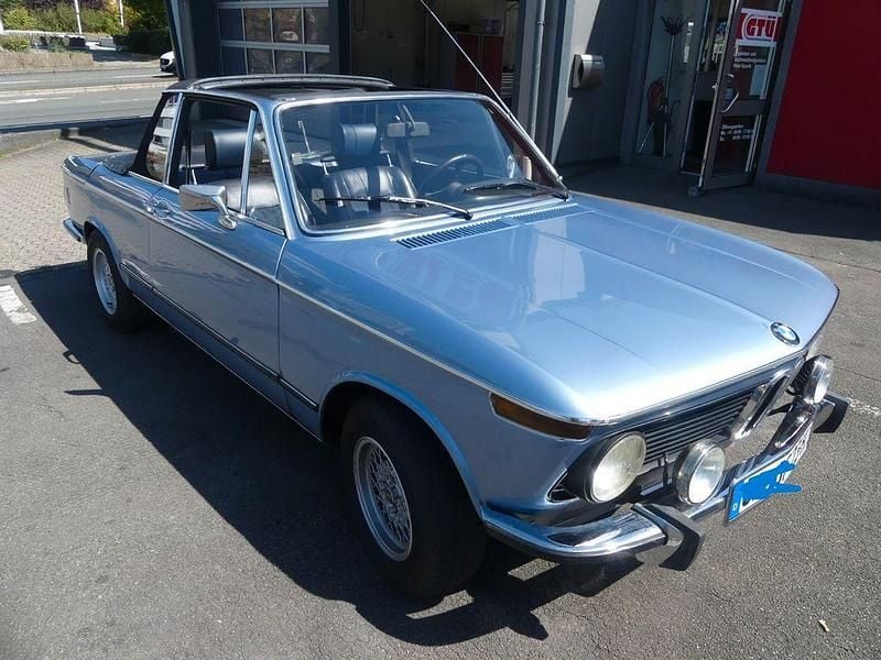 Second-hand BMW 2002 101 CP (74 kW) 1975 Albastru Berlinǎ