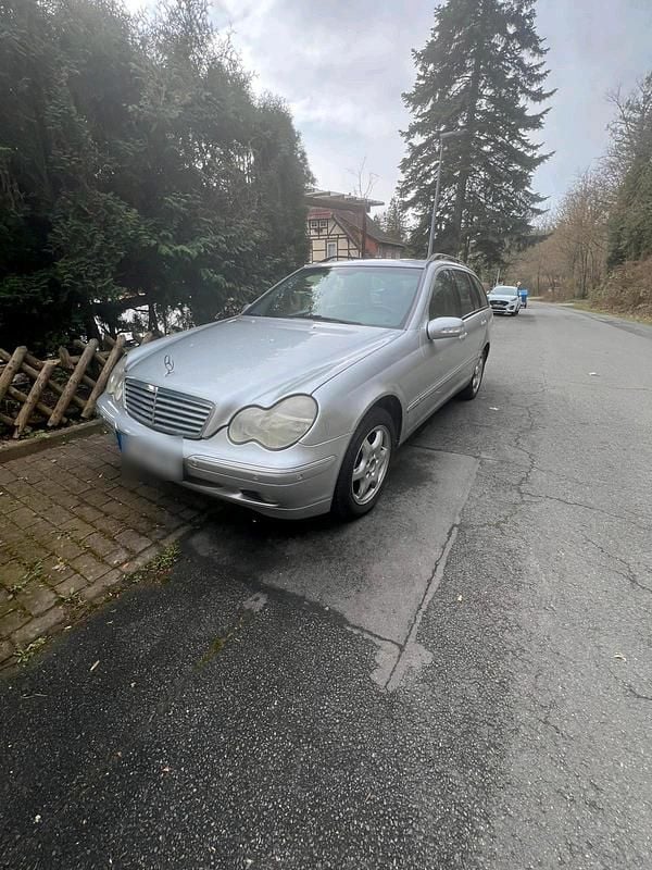 Gebraucht Mercedes C220 143 PS (105 kW) 2001 Silber Kombi