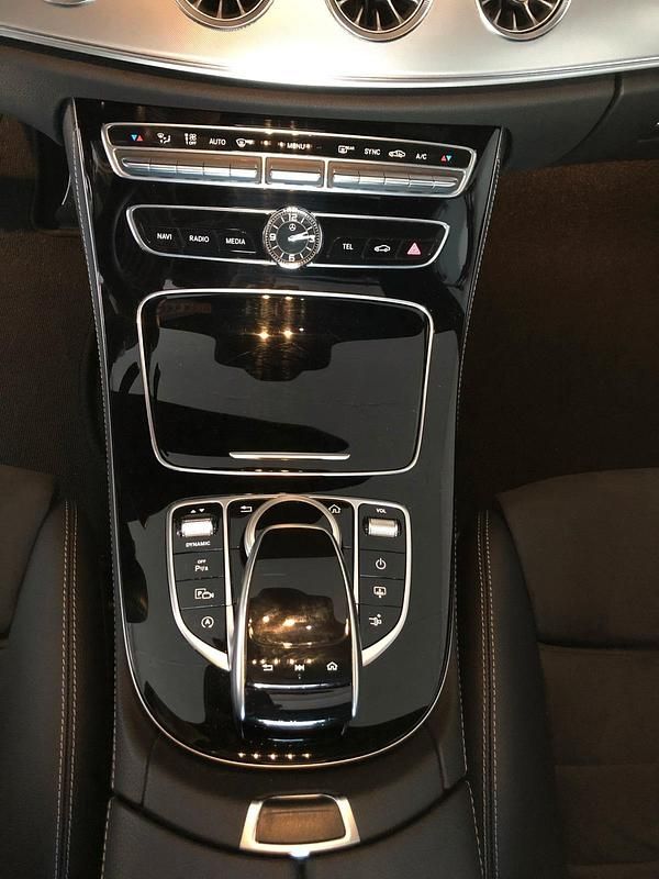 Gebraucht Mercedes E450 400 PS (294 kW) 2019 Grau Coupé