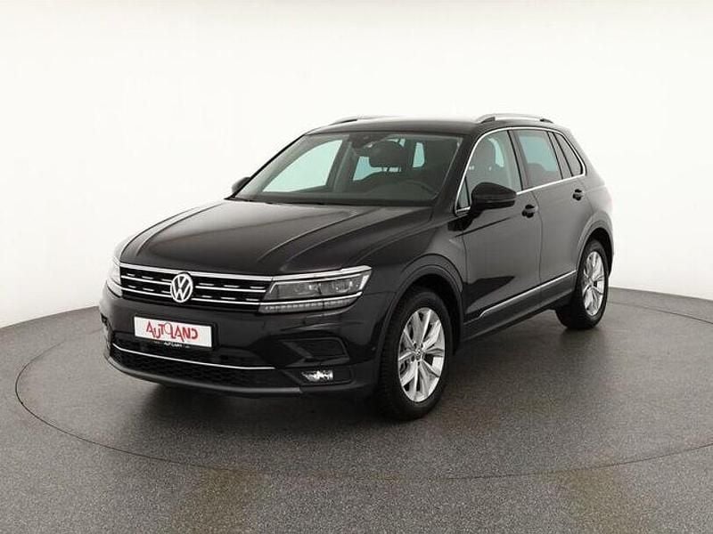 Schwarz Gebraucht 2020 VW Tiguan Highline SUV | 26.490 € (Fairer Preis) - Bild 1/4