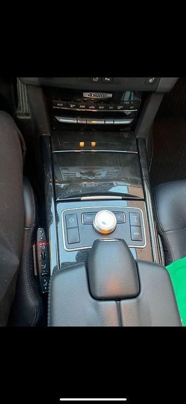 Gebraucht Mercedes E350 265 PS (194 kW) 2010 Schwarz Limousine