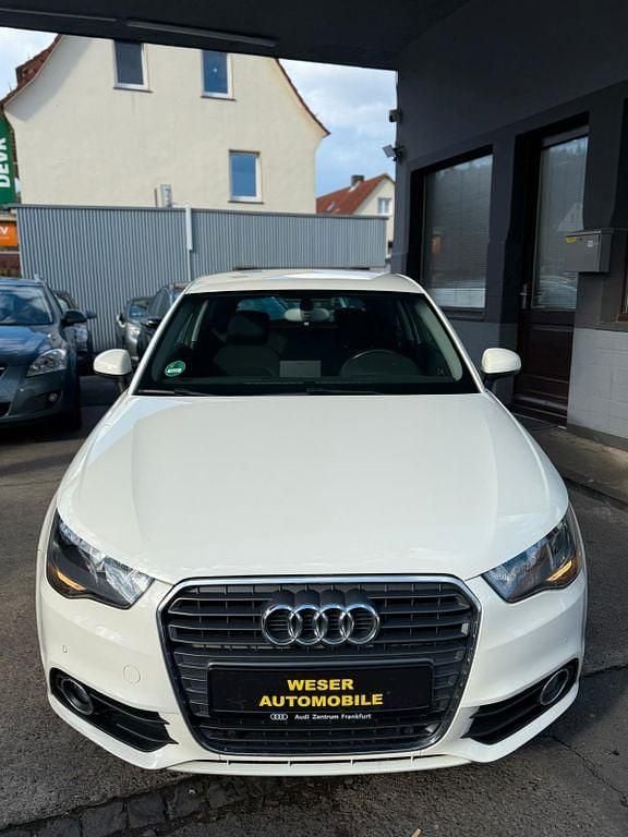 Gebraucht Audi A1 Attraction 86 PS (63 kW) 2013 Weiß Kleinwagen