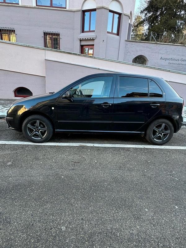 Second-hand Skoda Fabia 60 CP (44 kW) 2004 Negru Hatchback