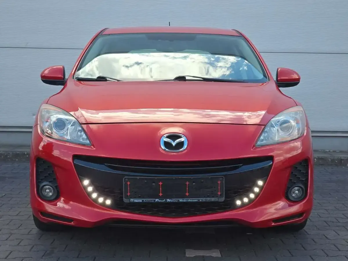 Gebraucht Mazda 3 Edition 150 PS (110 kW) 2012 Velocity red Limousine