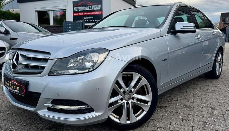 Silber Gebraucht 2012 Mercedes C180 Limousine | 12.499 € (Etwas zu teuer) - Bild 1/4