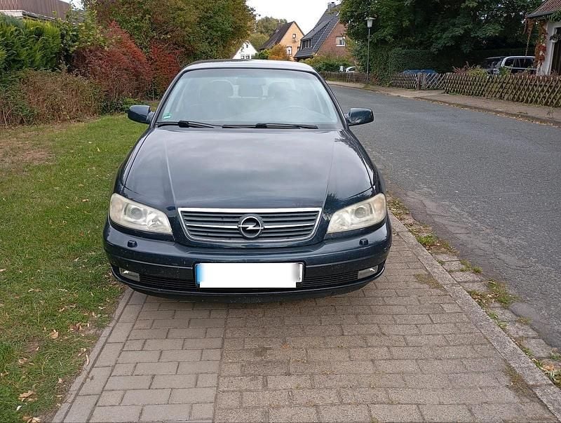 Blau Gebraucht 2001 Opel Omega Limousine | 3.200 € - Bild 1/4