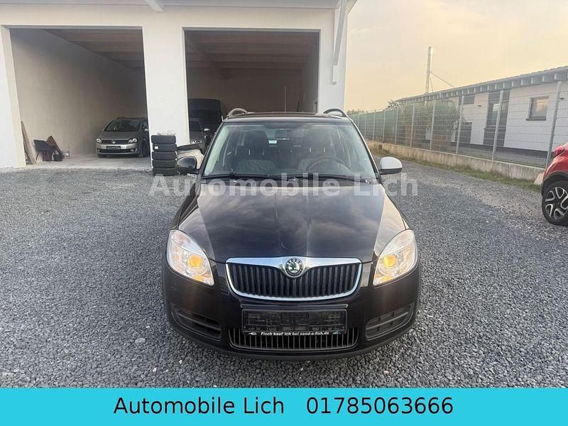 Schwarz Gebraucht 2009 Skoda Fabia Ambiente Kombi | 2.299 € (Fairer Preis) - Bild 1/4