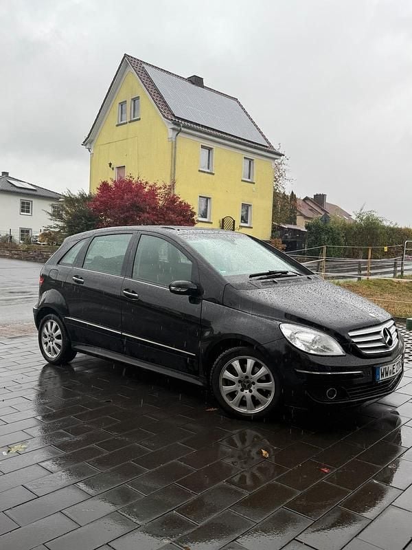 Schwarz Gebraucht 2006 Mercedes B200 Van / Kleinbus | 3.700 € (Superpreis) - Bild 1/4