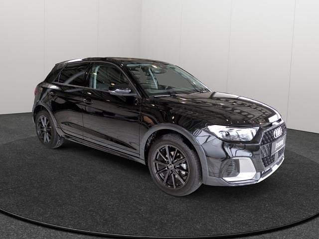 Gebraucht Audi A1 Basis 116 PS (85 kW) 2025 Schwarz Limousine