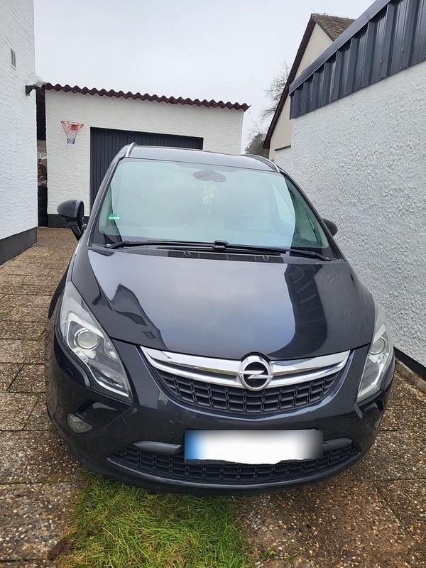 Schwarz Gebraucht 2013 Opel Zafira Van / Kleinbus | 6.000 € (Guter Preis) - Bild 1/4